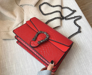 PALAZZO ROUGE Shoulder Bag™