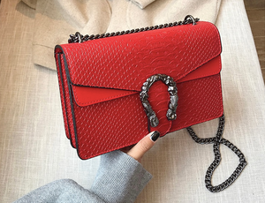 PALAZZO ROUGE Shoulder Bag™